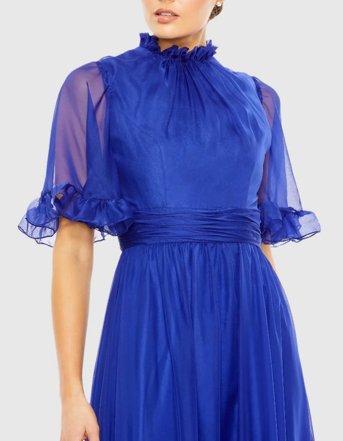 Maxikleid aus Organza mit Rüschen und Stehkragen