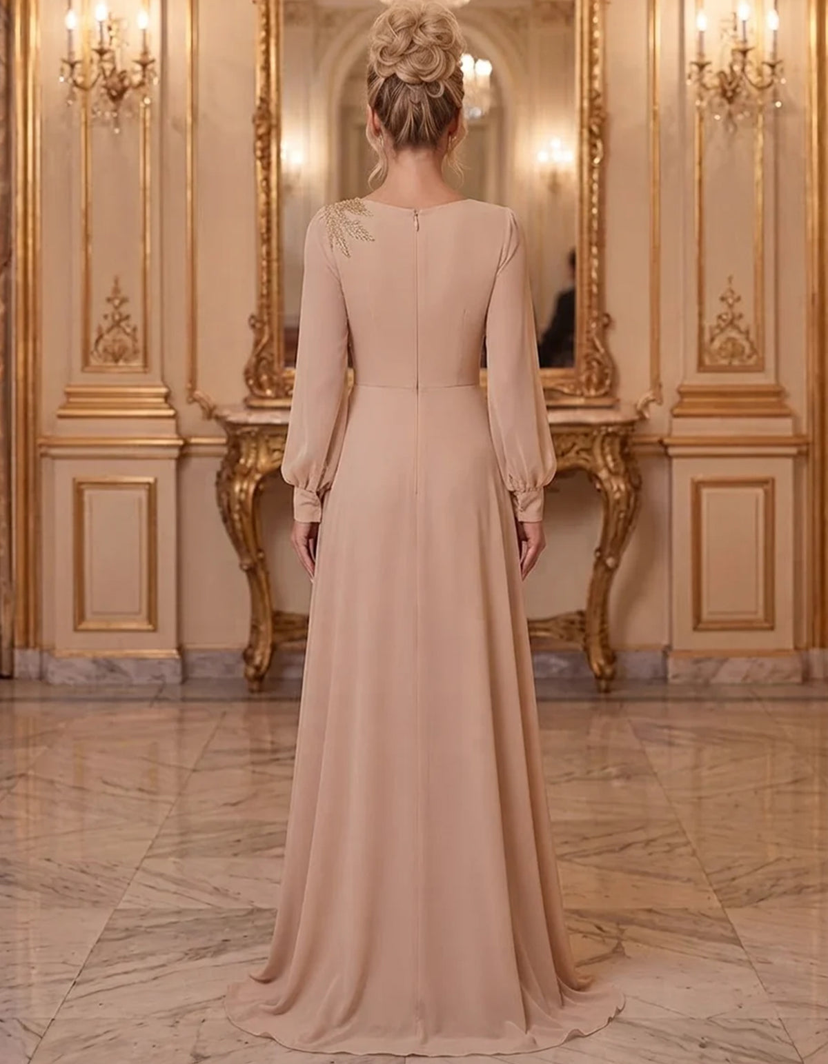 Chiffon-Maxikleid in Champagner mit V-Ausschnitt und langen Puffärmeln