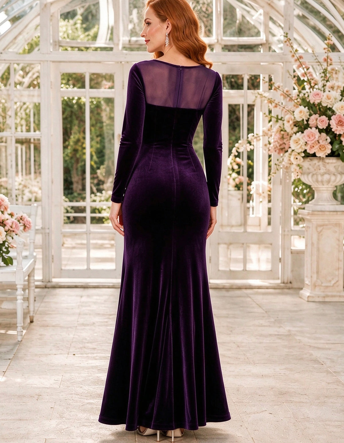 Vestido largo de terciopelo Velvet Illusion con escote corazón y mangas largas