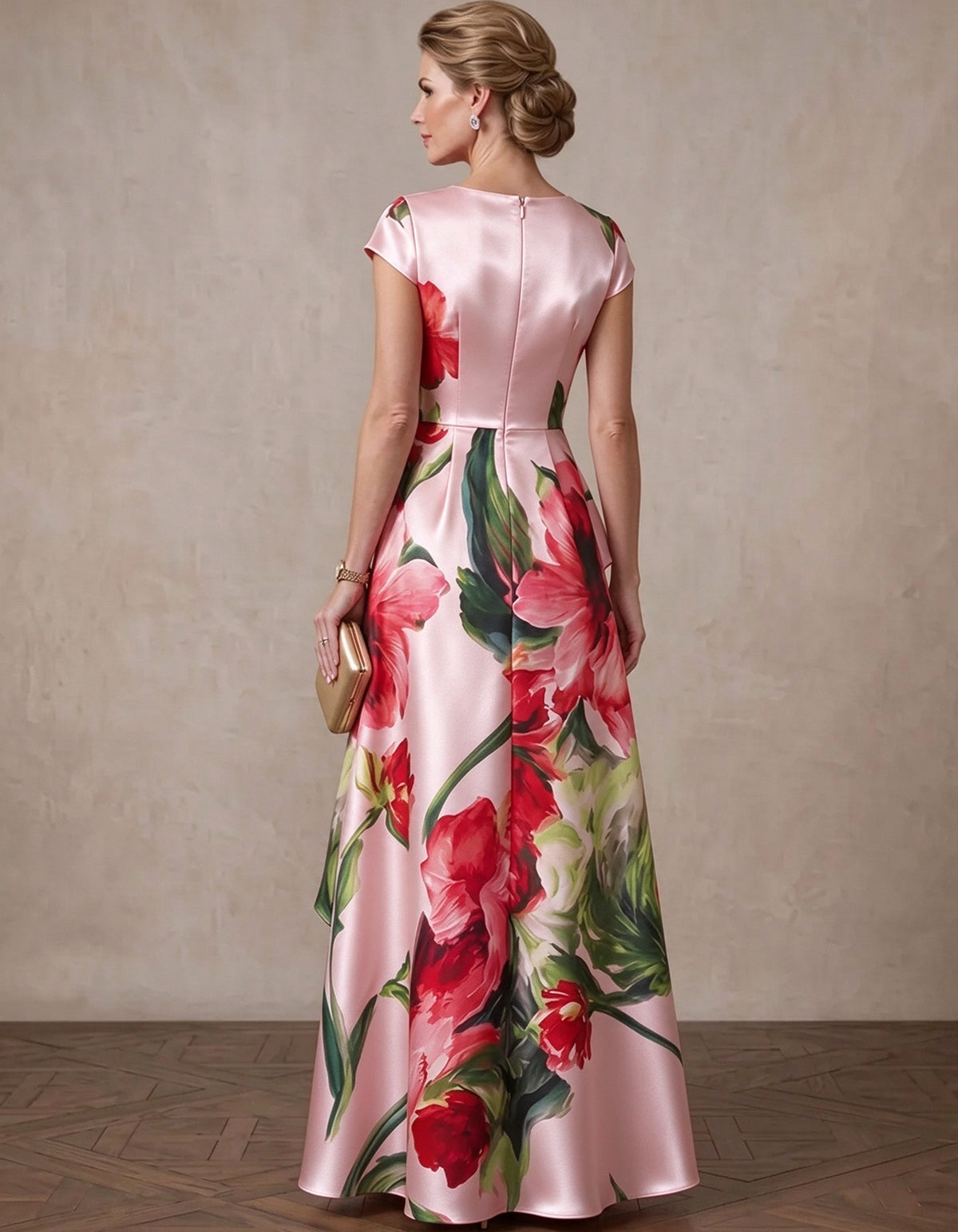 Hellrosa Satin-Maxikleid mit Blumenprint, Rundhalsausschnitt und kurzen Ärmeln
