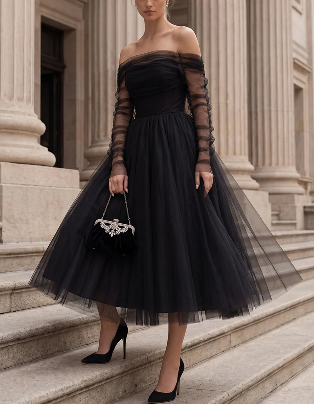 Vestido midi de tul con hombros descubiertos, fruncido, transparencia y mangas largas