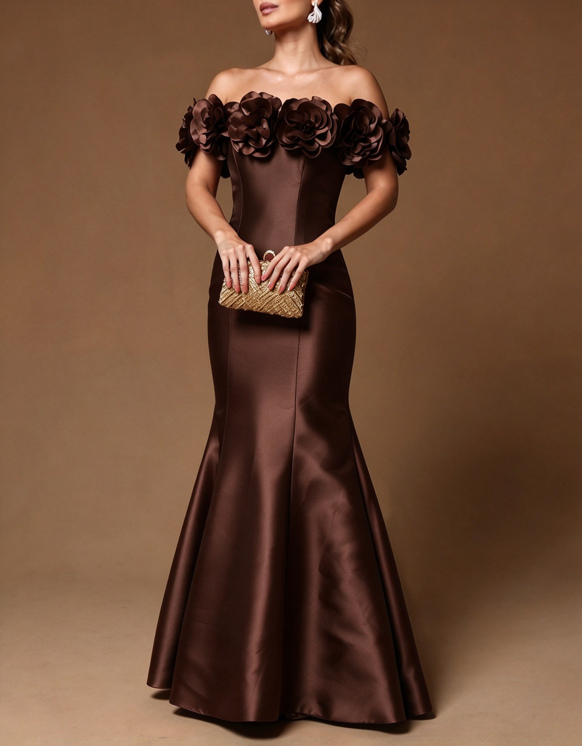 Vestido de noche largo de satén con flores 3D, hombros descubiertos y corte sirena