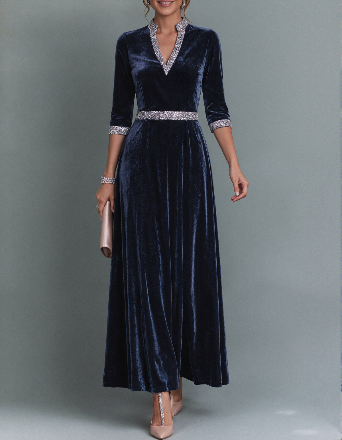 Vestido largo de terciopelo azul oscuro con lentejuelas