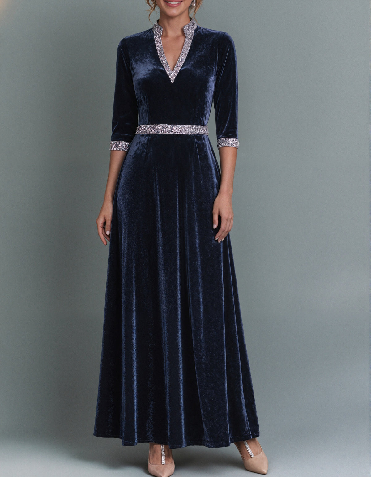 Vestido largo de terciopelo azul oscuro con lentejuelas