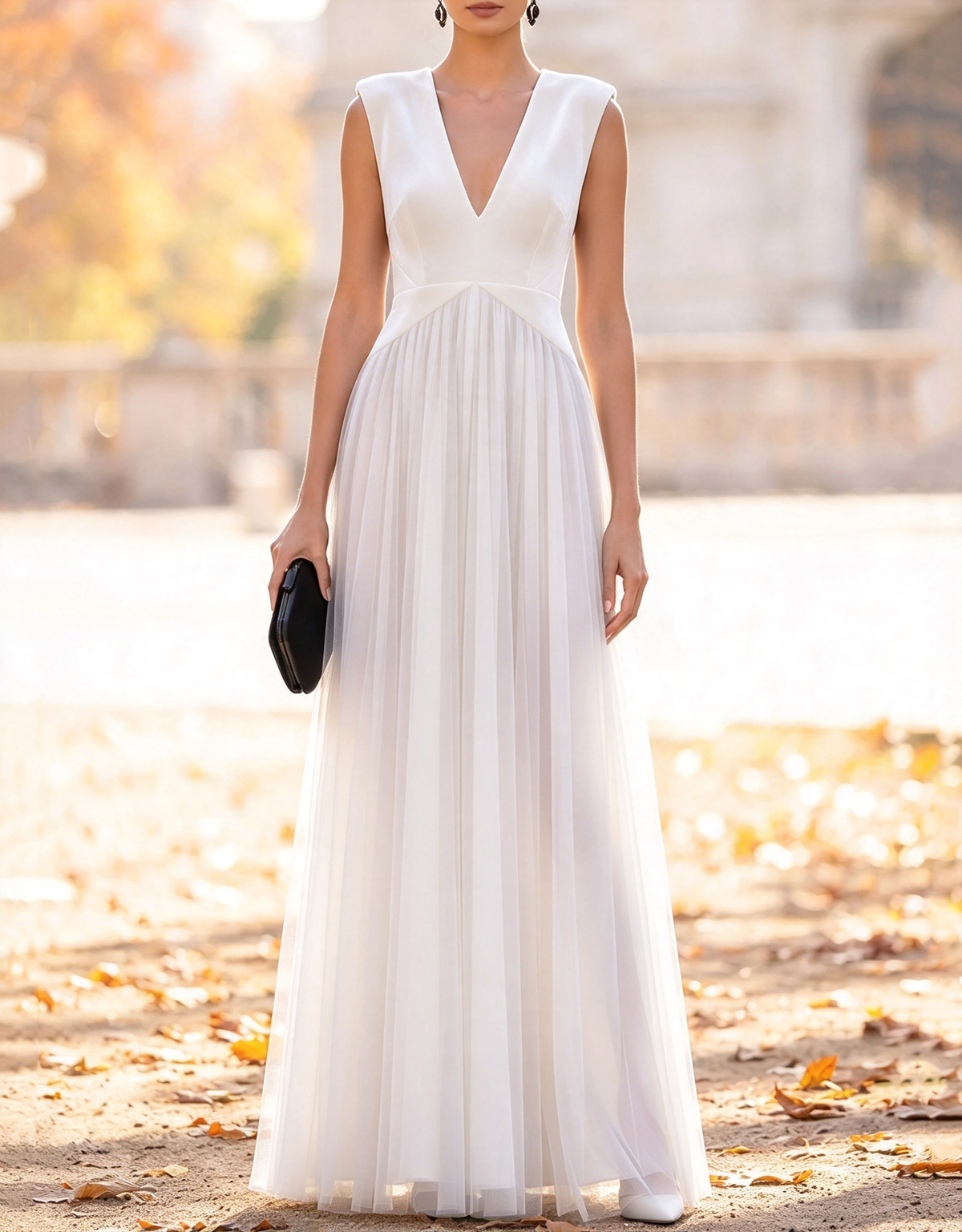 Vestido de noche largo evasé de terciopelo y tul, sin mangas y con cuello en V