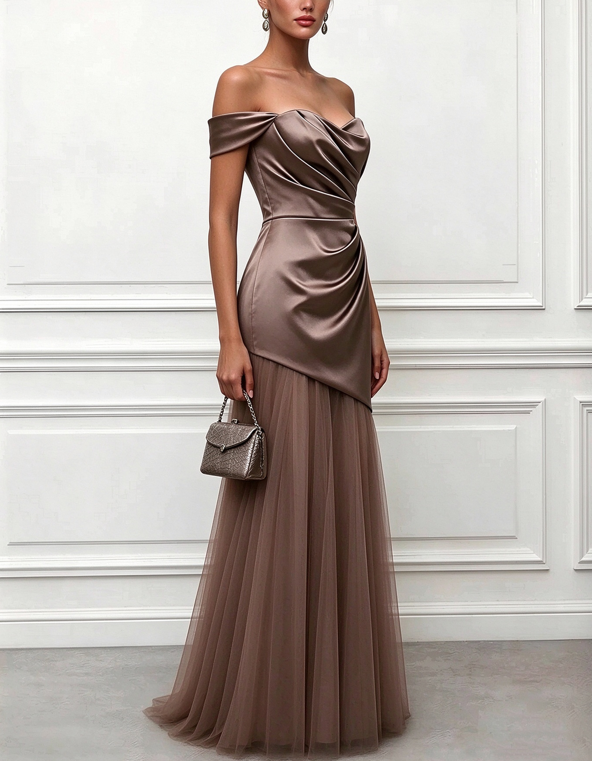Vestido largo de tul y satén con escote corazón y hombros descubiertos