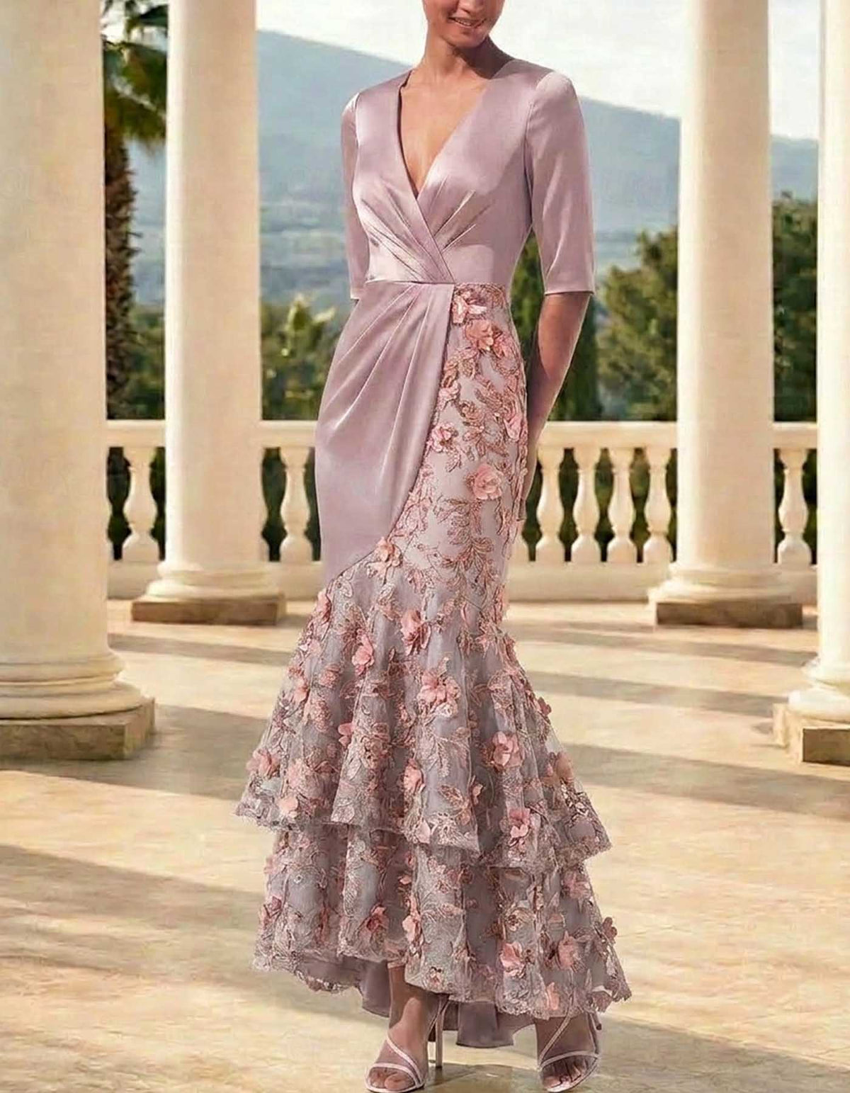 Vestido largo escalonado de satén con cuello en V, mangas de media longitud, flores 3D y encaje