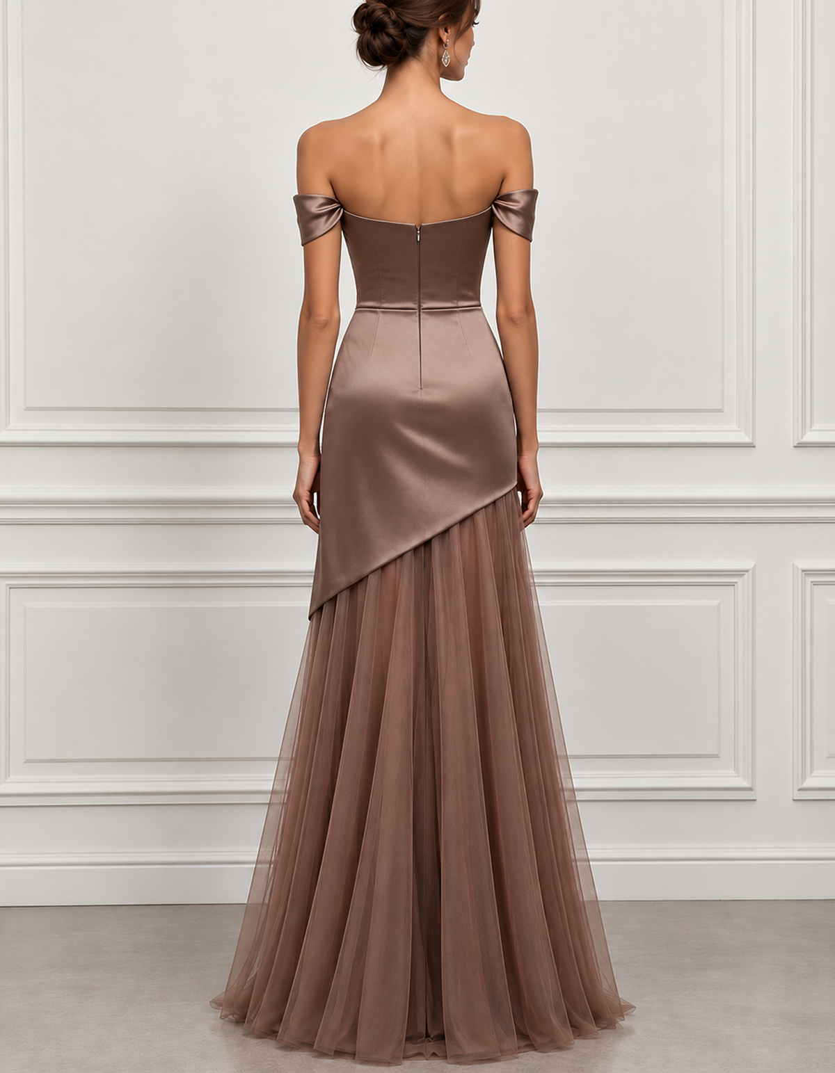 Vestido largo de tul y satén con escote corazón y hombros descubiertos