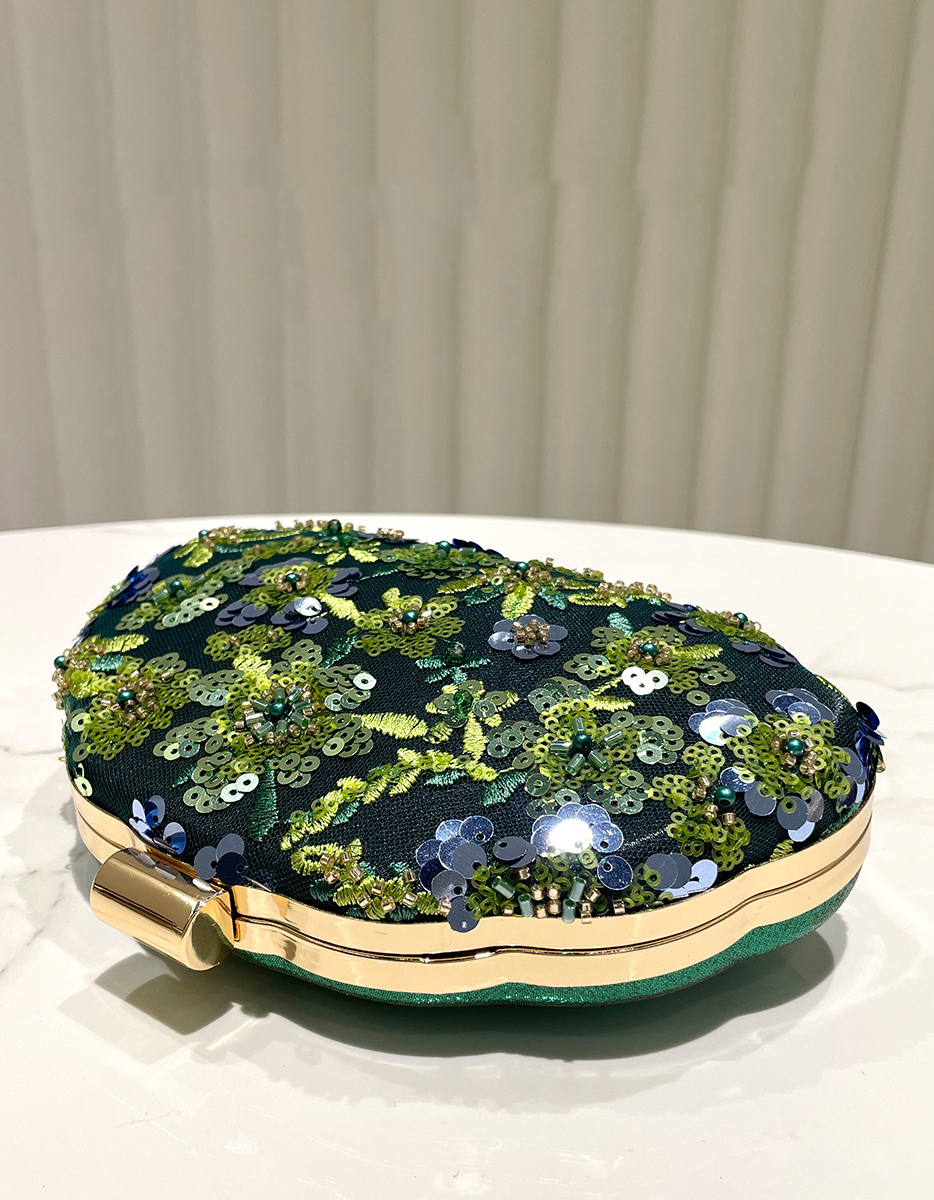Avondclutch in donkergroen met pailletten en bloemenborduursel