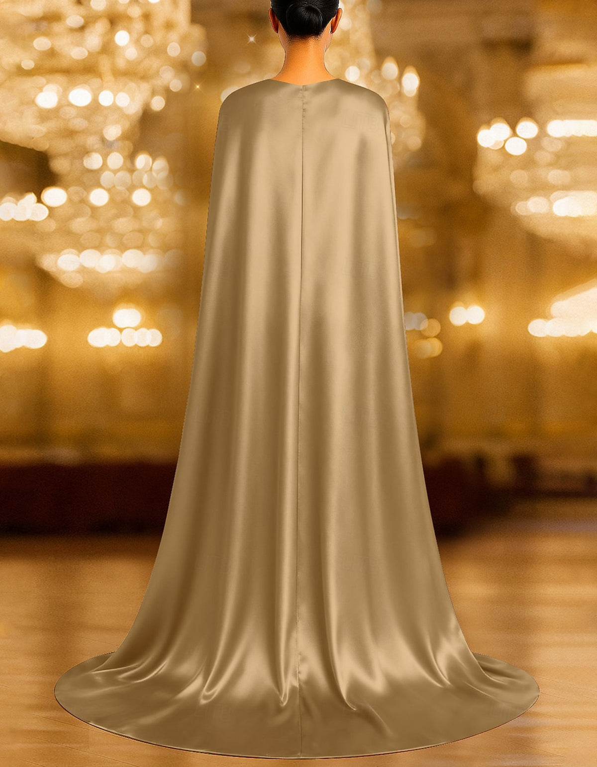 Robe longue sirène champagne doré avec cape torsadée et perles