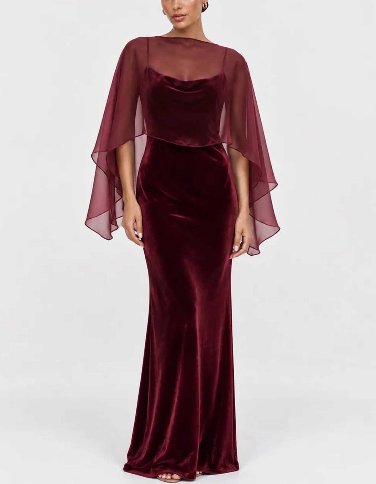 Vestido largo de gasa transparente y terciopelo, con mangas tipo capa