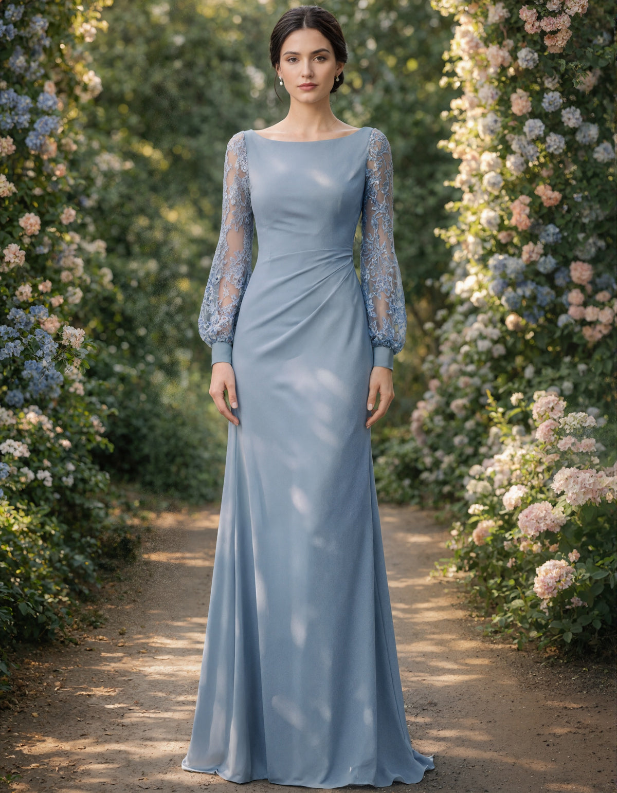 Grau-blaues Maxikleid aus Spitze mit langen Ärmeln