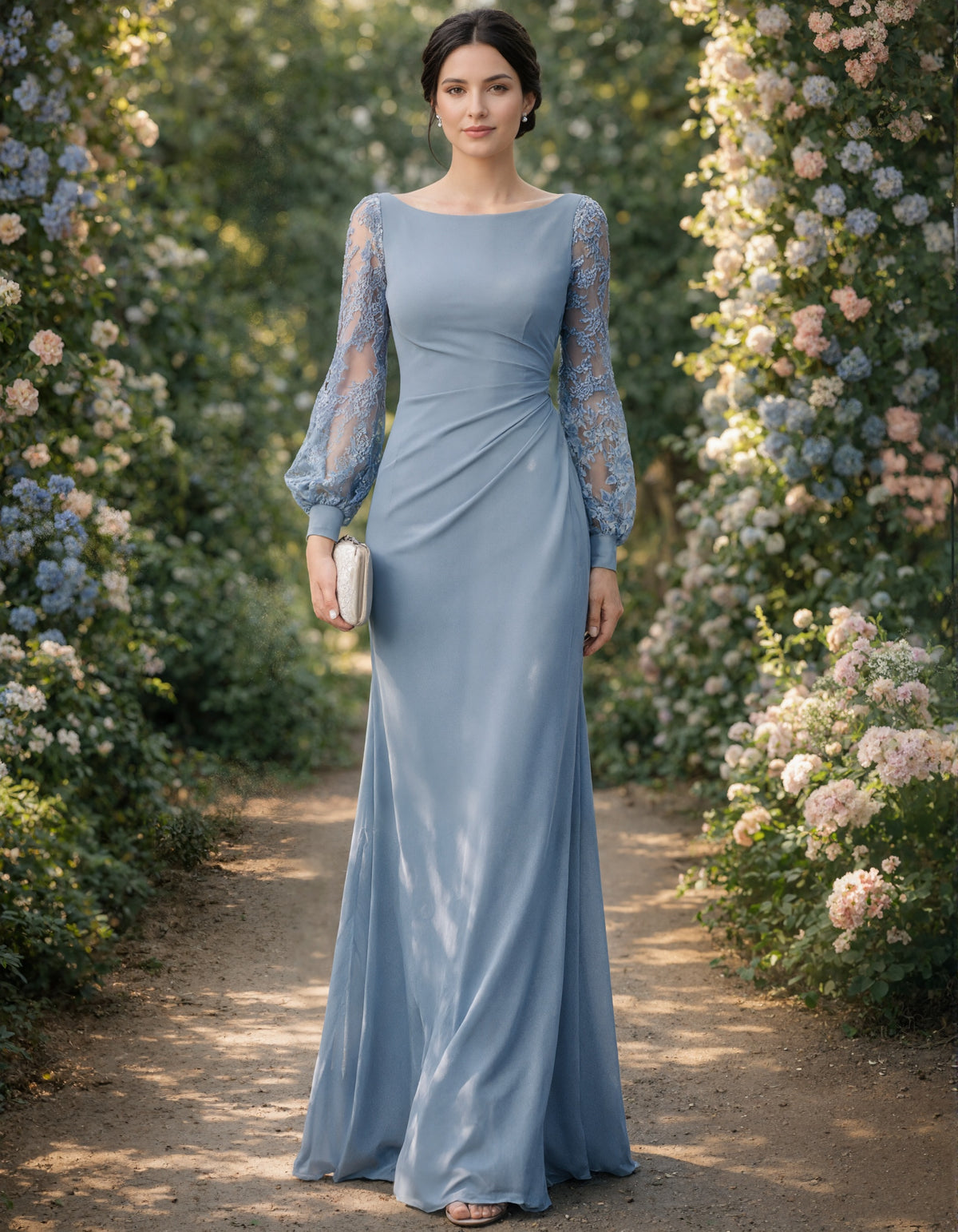Grau-blaues Maxikleid aus Spitze mit langen Ärmeln