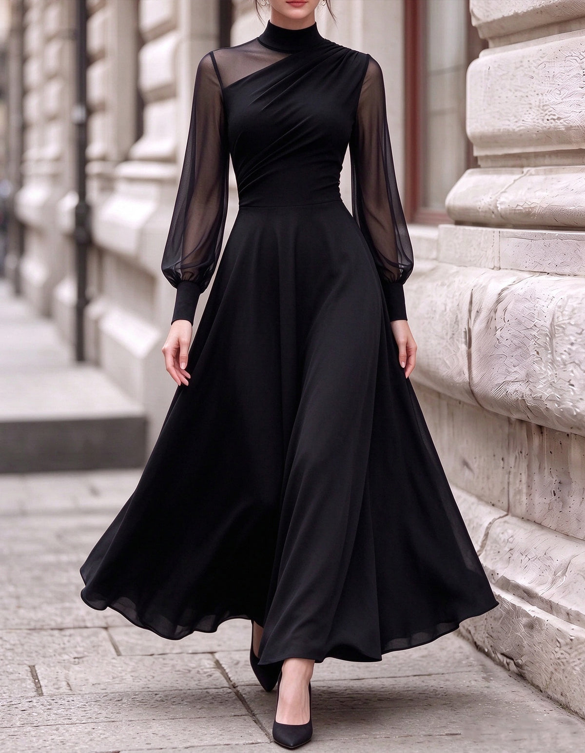 Schwarzes Maxikleid mit Stehkragen und Mesh-Einsätzen