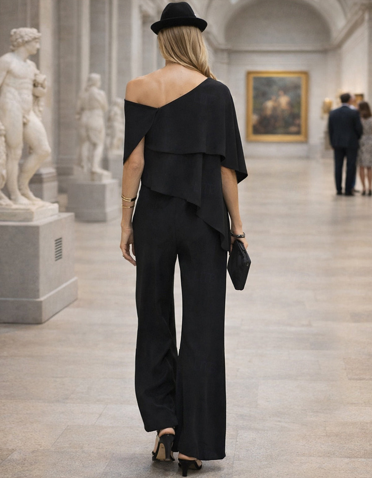 Rochie salopetă neagră asimetrică