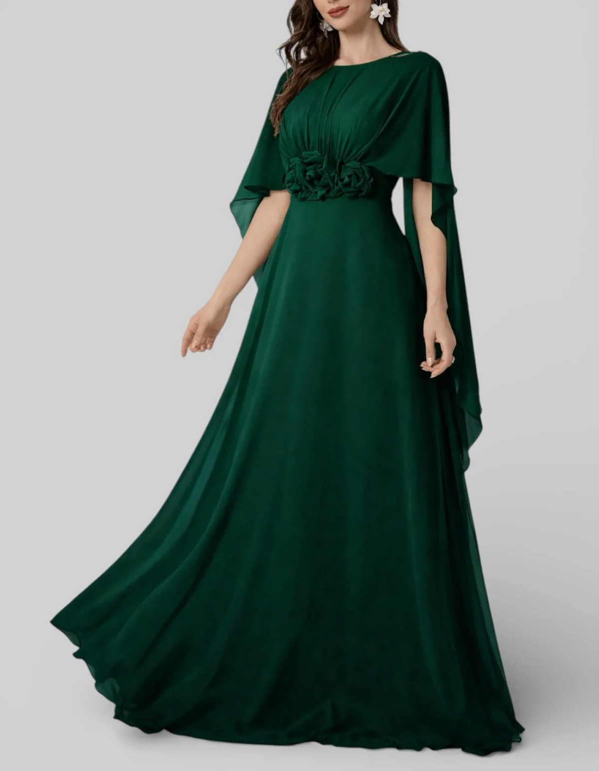 Vestido largo de gasa con cuello redondo, mangas tipo capa y cintura con flores 3D
