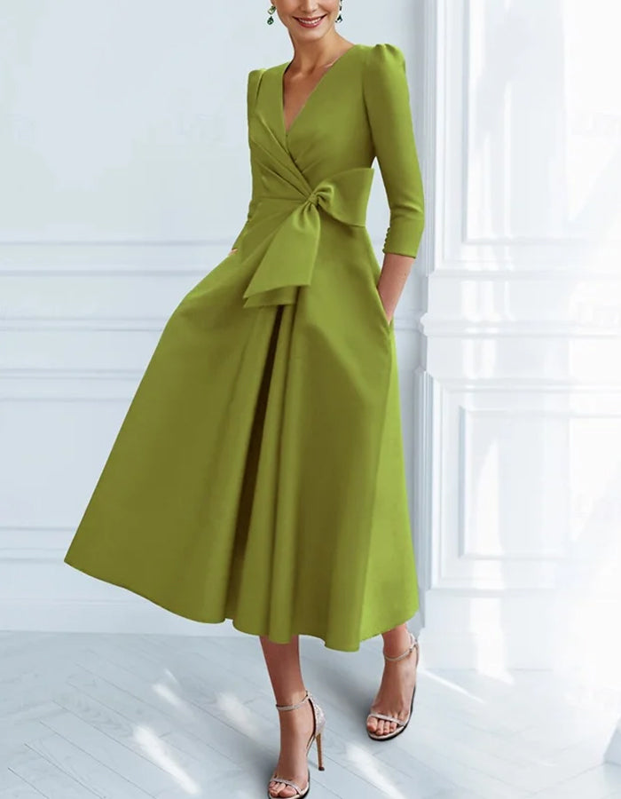 Vestido Midi de Satén con Lazo y Cuello en V de Color Liso