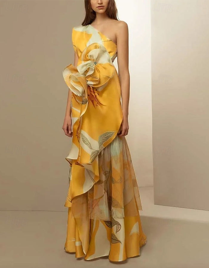 Vestido maxi de cetim de um ombro com folhos e estampa floral brilhante