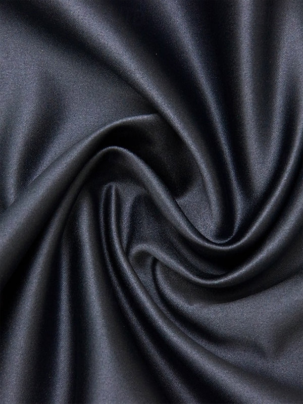Vestido midi em cetim com decote em V e painéis de renda