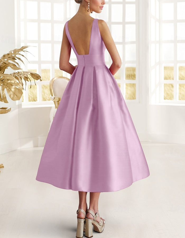 Vestido midi de cetim com flores 3D em cor sólida