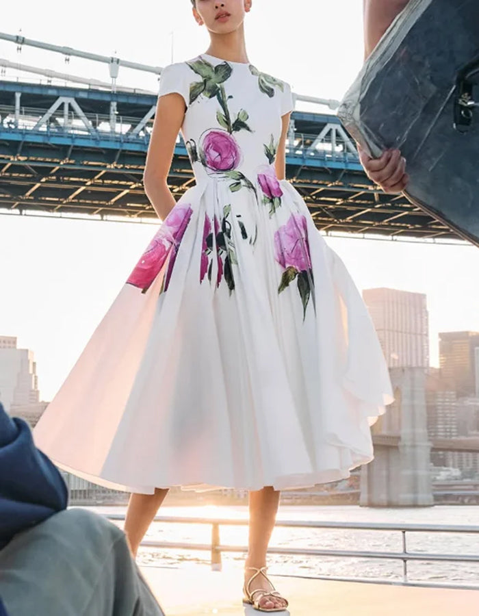 Robe midi blanche à imprimé floral