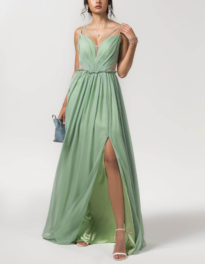 Vestido de dama de honor verde claro em chiffon, corte evasé e comprimento até ao chão