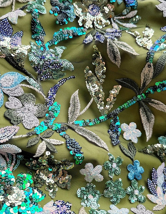 Chiffon-Jumpsuit mit halblangen Ärmeln, Blumenstickerei und Pailletten