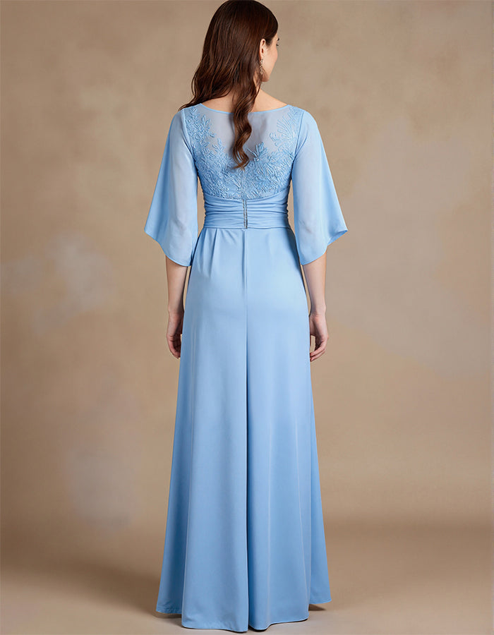 Robe de soirée élégante vert eucalyptus à manches cape avec détails en dentelle
