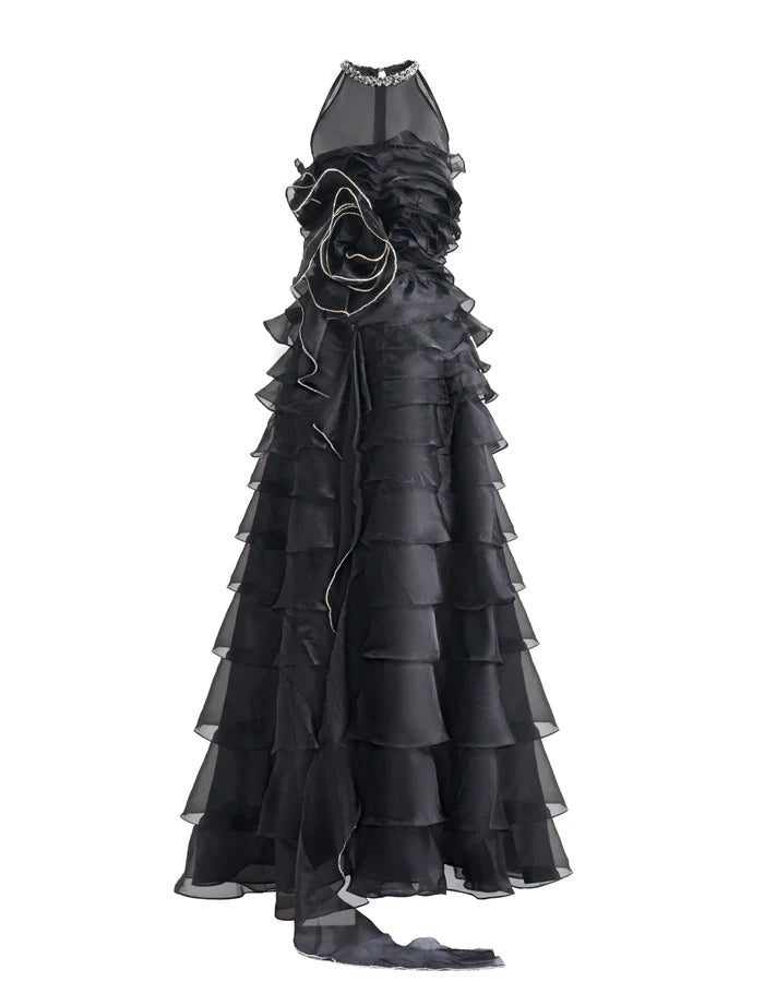 Robe maxi noire en organza à volants et couches, coupe trapèze