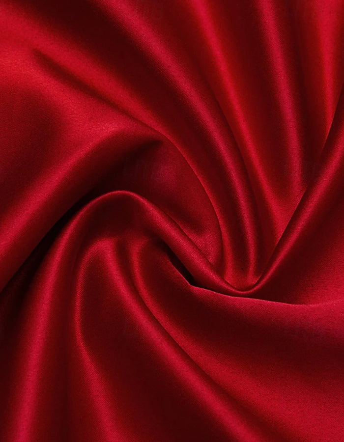 Maxikleid aus Satin mit Rundhalsausschnitt und 3D-Blumen in Unifarbe