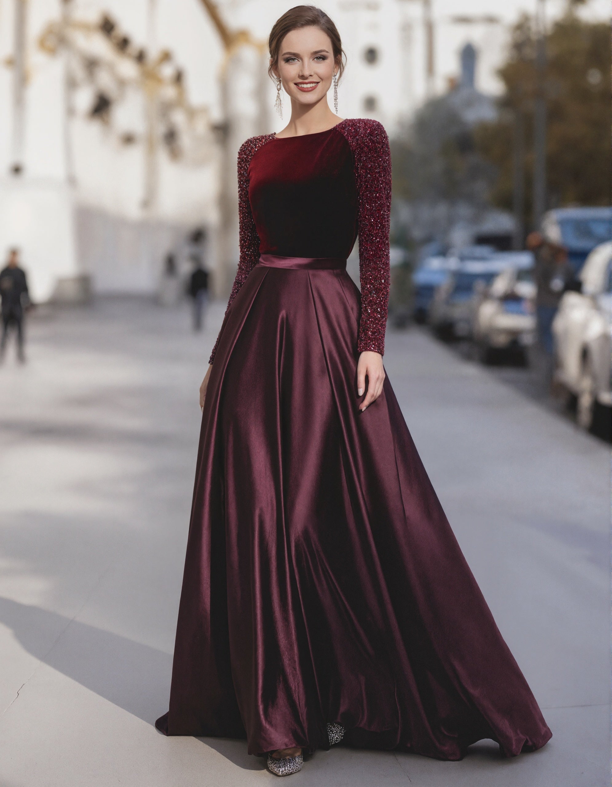 Robe longue en velours bordeaux à sequins et patchwork satin