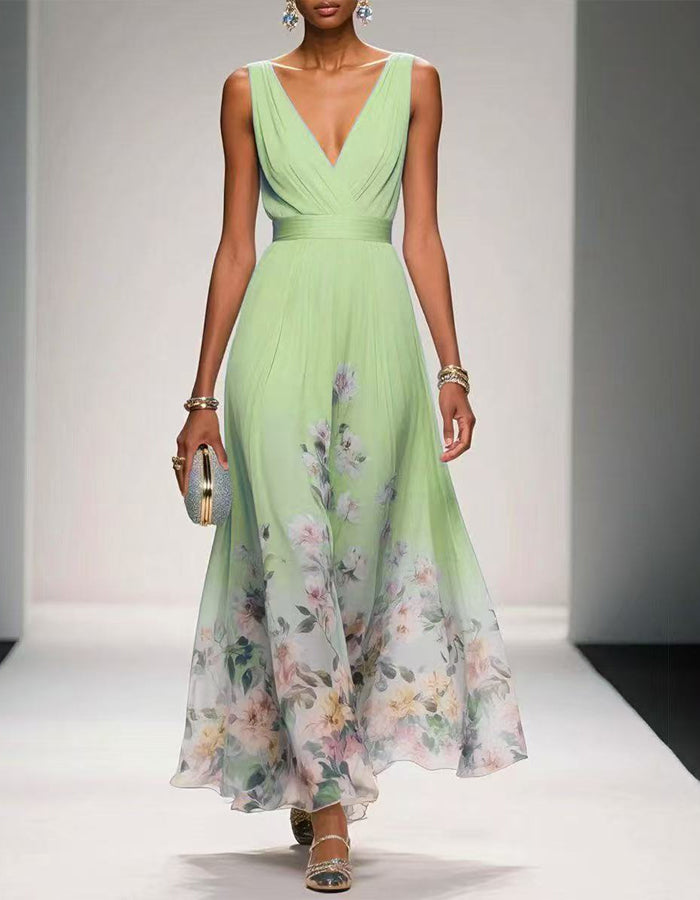 Vestido de gasa azul claro romántico con dobladillo floral y escote en V pronunciado