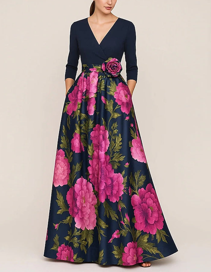 Dunkelblaues Maxikleid mit V-Ausschnitt, langen Ärmeln und Blumenmuster