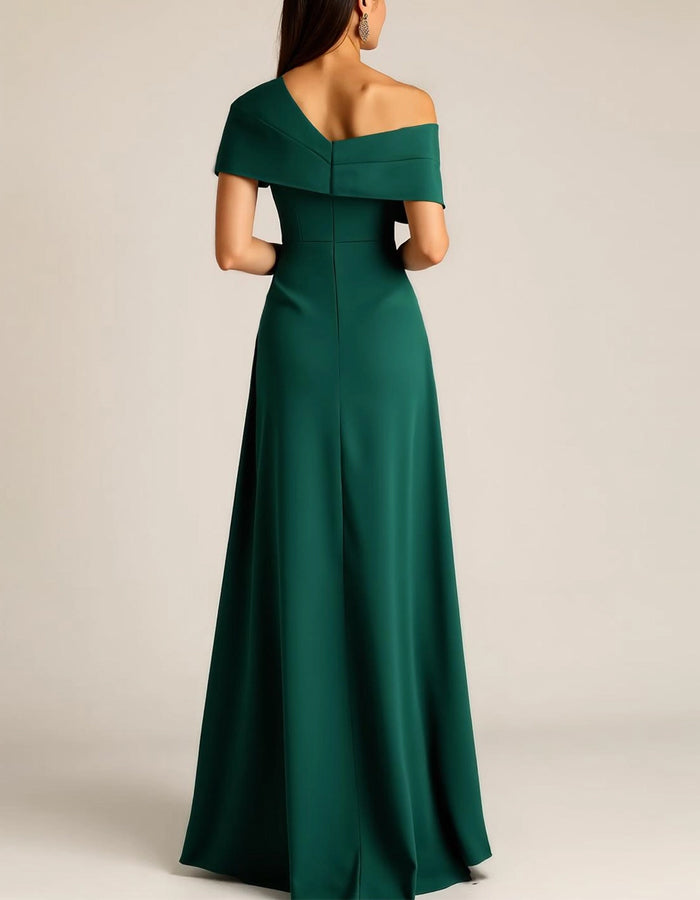 Grünes Maxikleid aus Satin mit einer Schulter und Schlitz