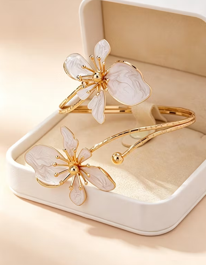 Flowers Enamel Spring Open Bracelet