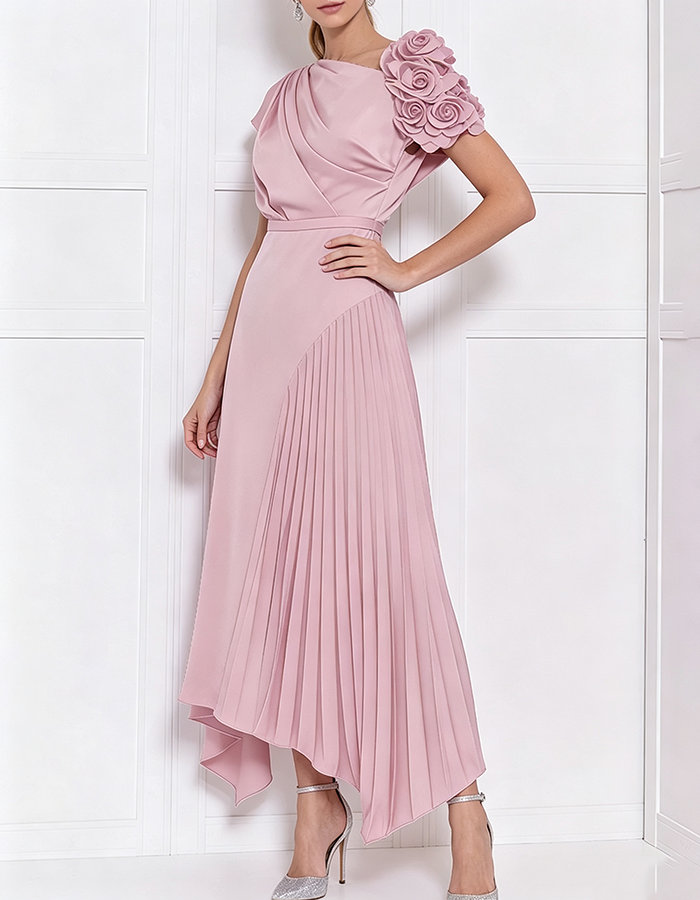 Robe midi asymétrique rose blush en satin avec fleurs 3D