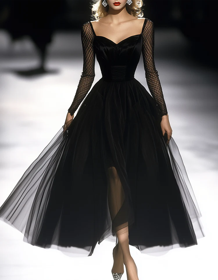Vestido maxi negro con escote cuadrado, mangas de malla y tul