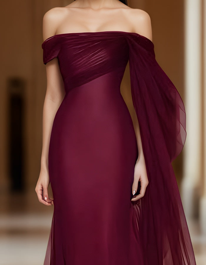 Robe maxi rouge en tulle épaules dénudées
