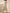 Robe romantique en tulle beige avec broderie florale pastel