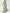 Vestido de dama de honor verde claro em chiffon, corte evasé e comprimento até ao chão