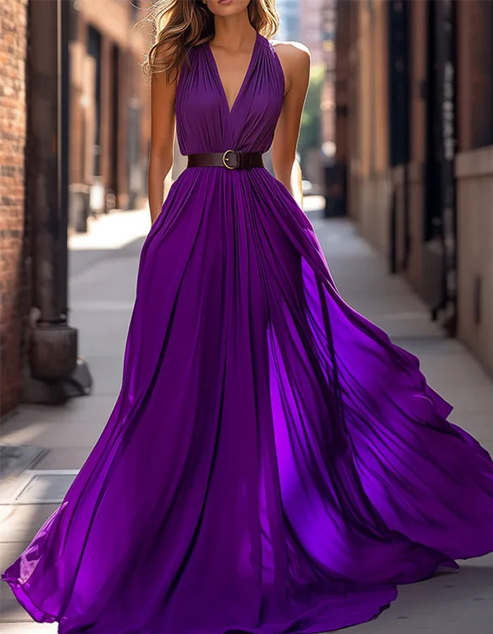 Vestido vibrante de chiffon roxo com decote profundo e cintura com cinto